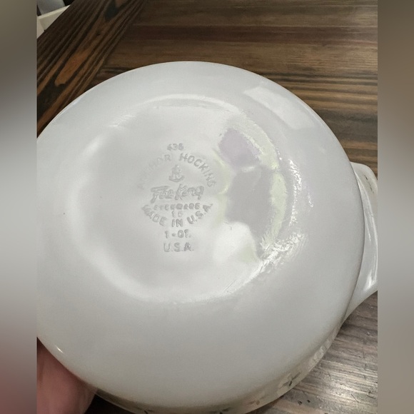 Anchor Hocking Fire King 1 Qt. Casserole Dish - Picture 2 of 6